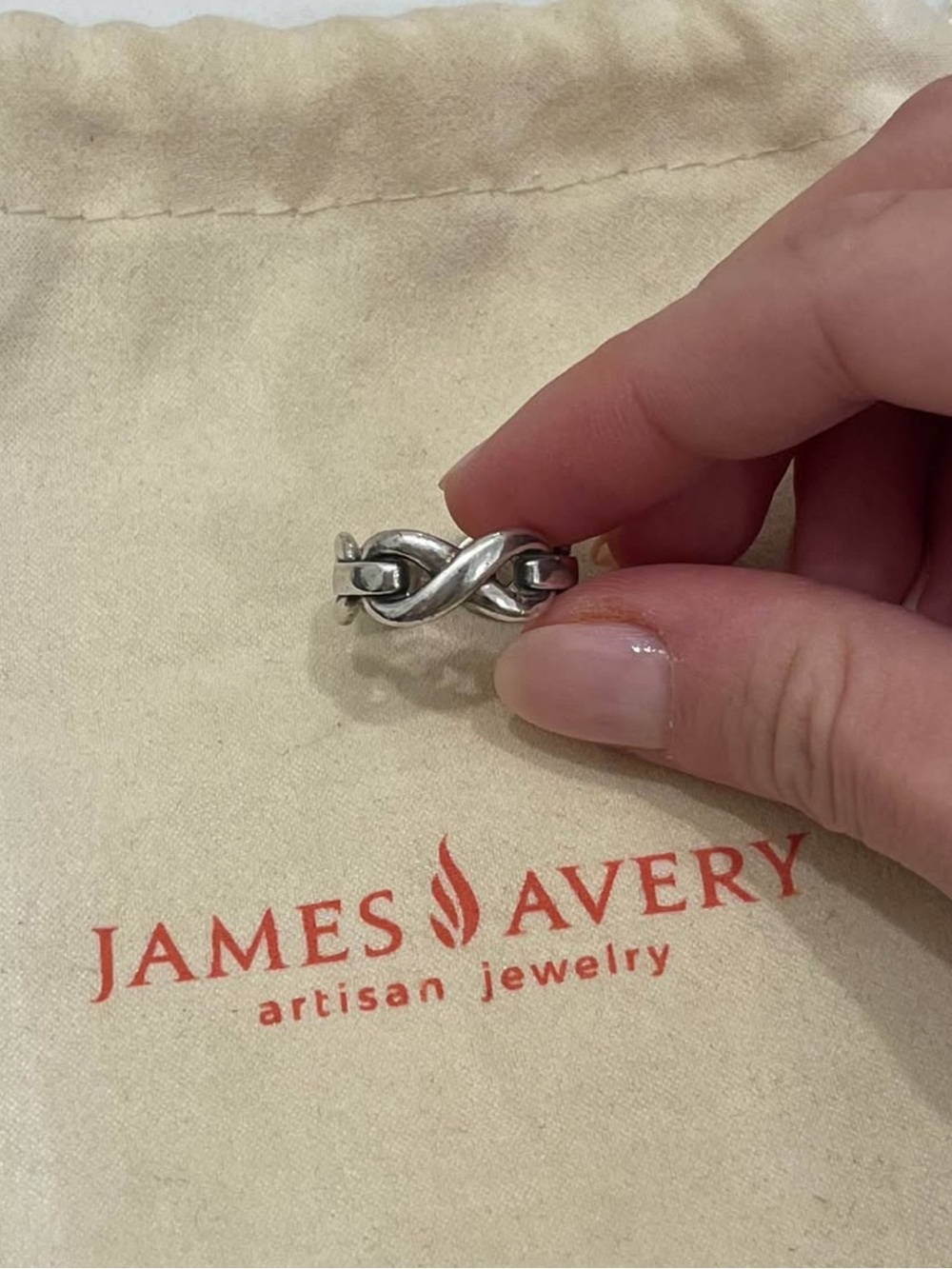 RETIRED James Avery Silver Interlocking Infinity Ring